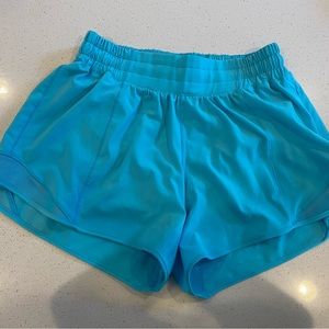 Lululemon Hotty hot shorts Sz 6 long